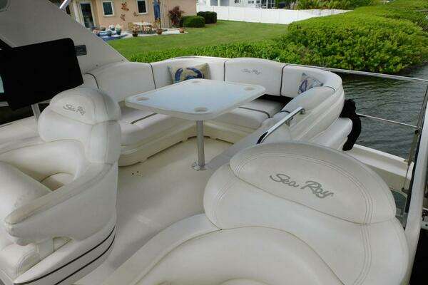 Sea Ray 44 Sedan Bridge Yacht For Sale