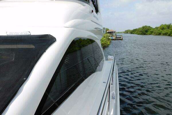 Sea Ray 44 Sedan Bridge Yacht For Sale