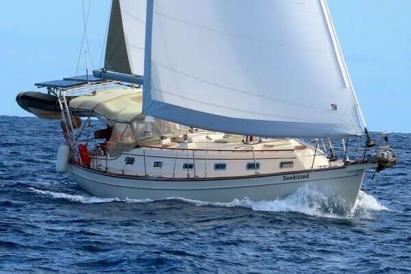 40-ft-Island Packet-2000-40-Sunkissed-Toronto Canada yacht for sale