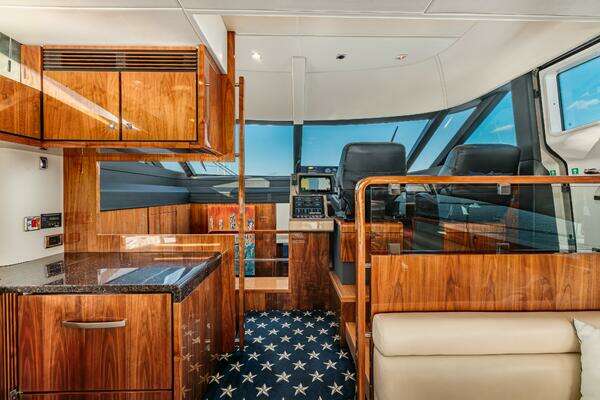 2011 Fairline 65