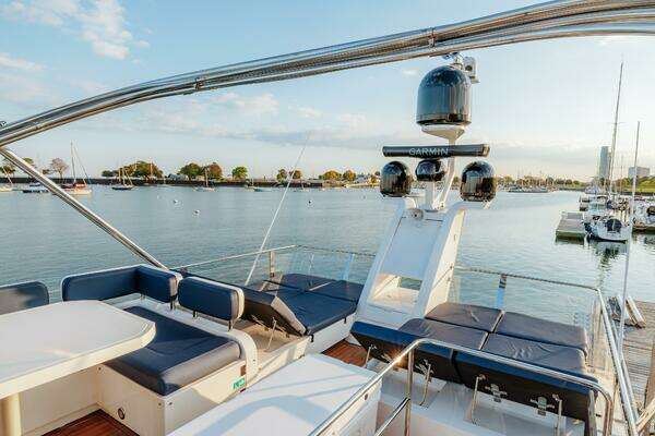 2011 Fairline 65