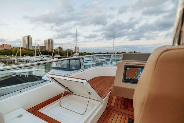 2011 Fairline 65