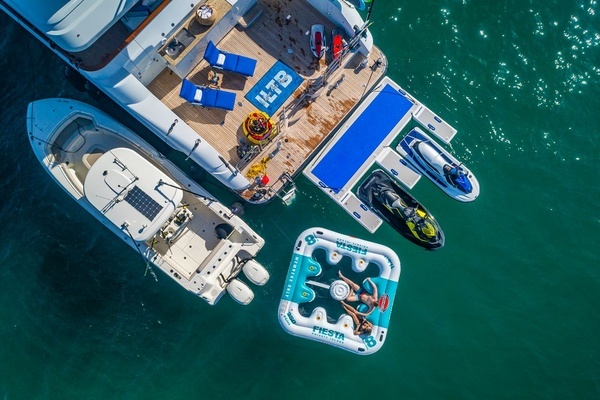 Photo of the 2002 Christensen Christensen 145 "I LOVE THIS BOAT"