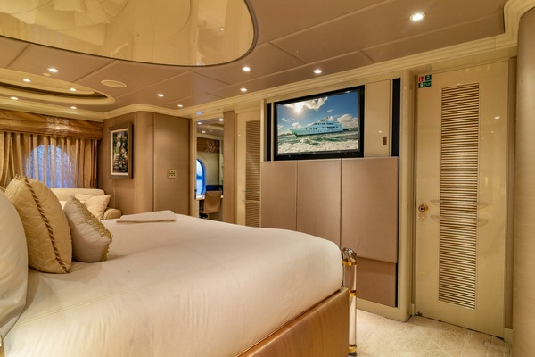 I LOVE THIS BOAT 145ft Christensen Yacht For Sale