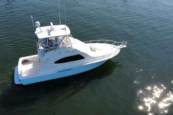 39-ft-Bertram-2006-390 Convertable-Fun Bunch Warwick Rhode Island United States  yacht for sale