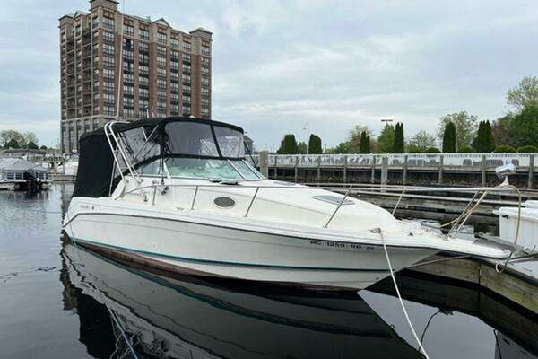 26-ft-Rinker-1995-Fiesta Vee 265-Shellicita Muskegon Michigan United States  yacht for sale