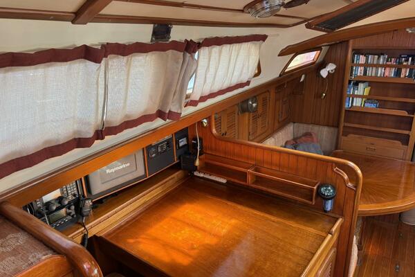 Passport 42ft Tayana Yacht For Sale