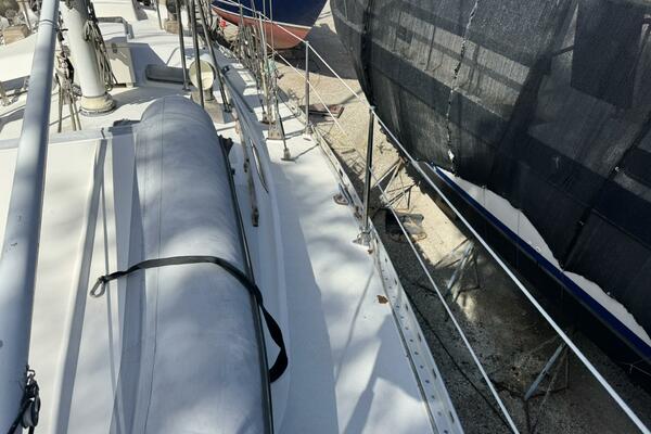 Passport 42ft Tayana Yacht For Sale