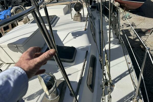 Passport 42ft Tayana Yacht For Sale