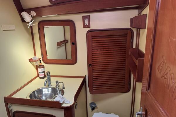 Passport 42ft Tayana Yacht For Sale