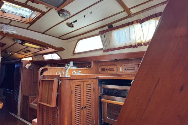 Passport 42ft Tayana Yacht For Sale