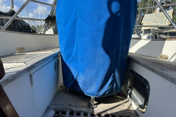 Passport 42ft Tayana Yacht For Sale