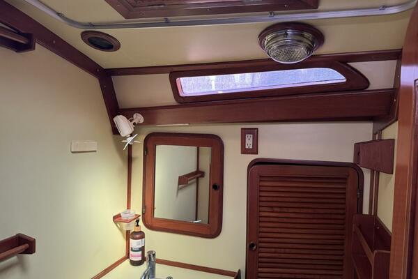 Passport 42ft Tayana Yacht For Sale