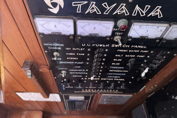 Passport 42ft Tayana Yacht For Sale