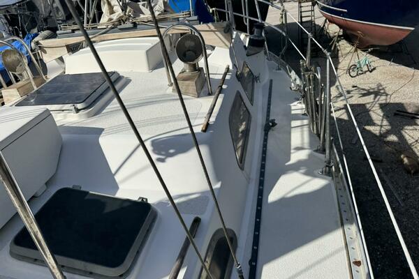 Passport 42ft Tayana Yacht For Sale