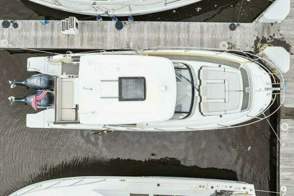 Jeanneau Leader 10.5 Yacht For Sale