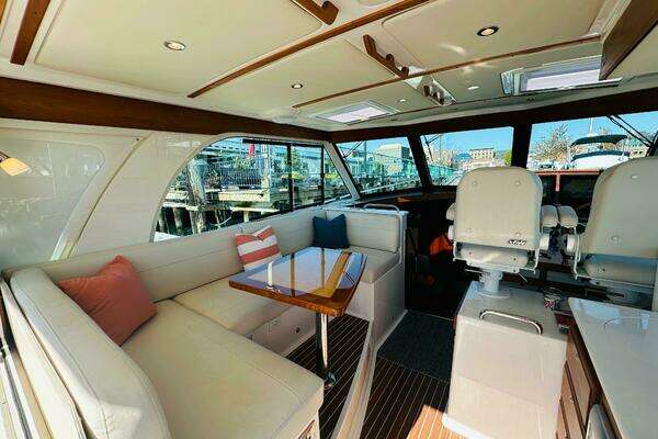 Back Cove 39O Yacht For Sale