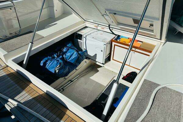 Back Cove 39O Yacht For Sale