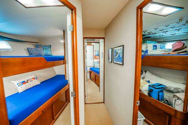 Whiticar 62 Convertible Yacht For Sale