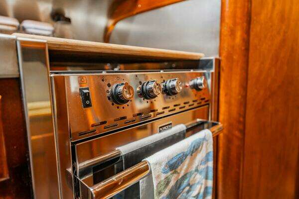 Whiticar 62 Convertible Yacht For Sale