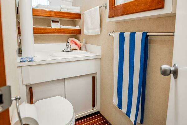 Whiticar 62 Convertible Yacht For Sale