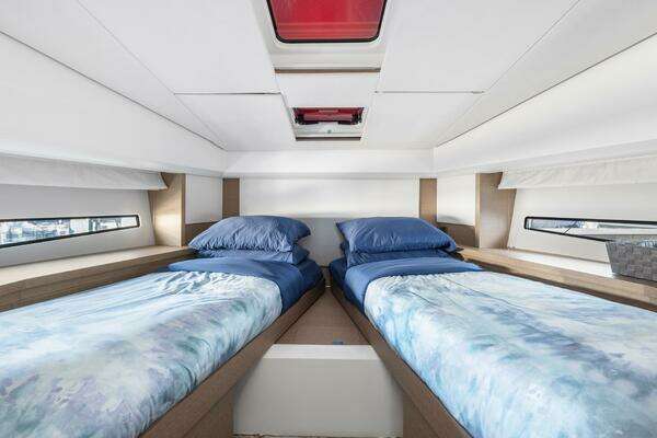 Prestige  Yacht For Sale