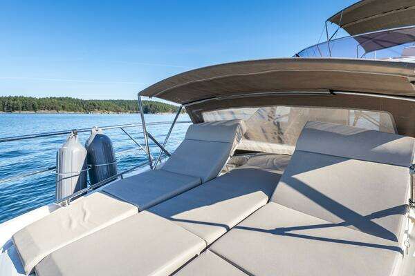 Prestige  Yacht For Sale