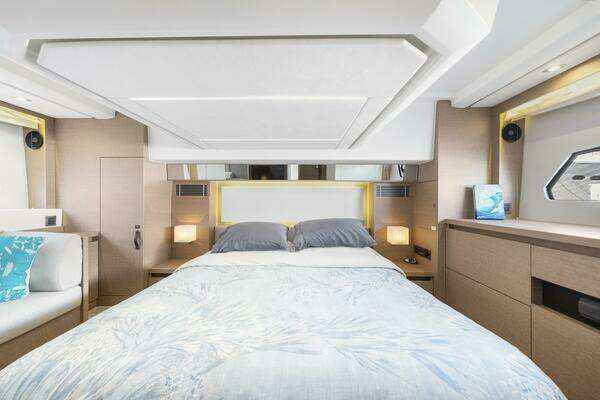 Prestige  Yacht For Sale