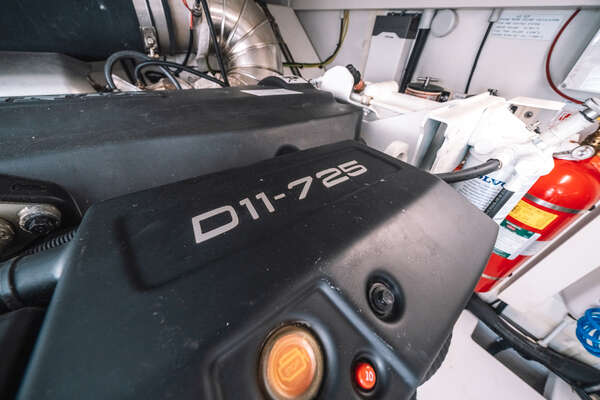 Azimut 50 FLY Yacht For Sale