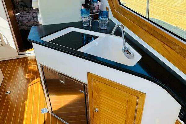True North 34 Outboard Express Yacht For Sale