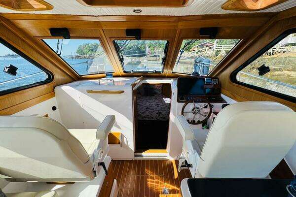 True North 34 Outboard Express Yacht For Sale