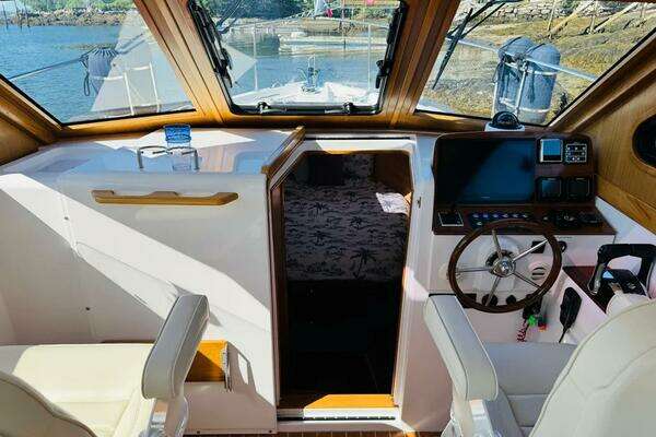 True North 34 Outboard Express Yacht For Sale
