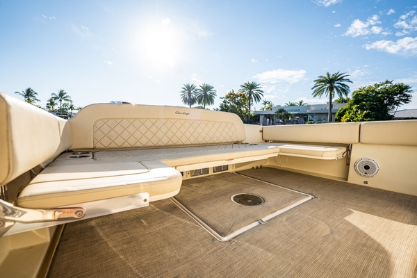 Lilaia 34ft Chris Craft Yacht For Sale