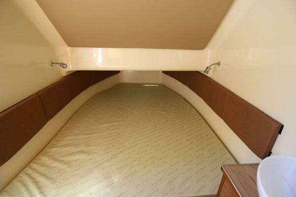 Chris-Craft Catalina 34 Yacht For Sale