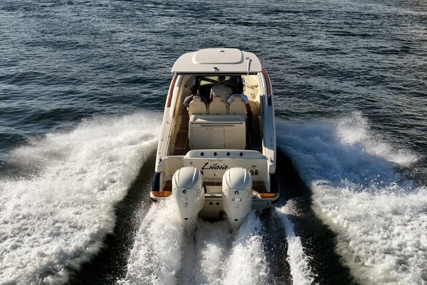 Lilaia 34ft Chris Craft Yacht For Sale