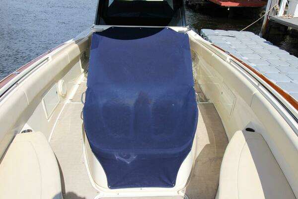 Chris-Craft Catalina 34 Yacht For Sale