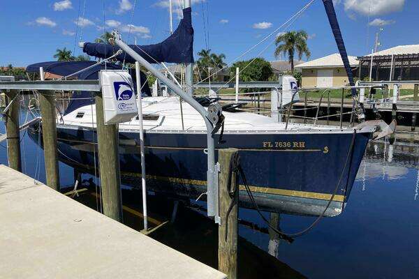 Photo of the 2000 Beneteau Oceanis 311