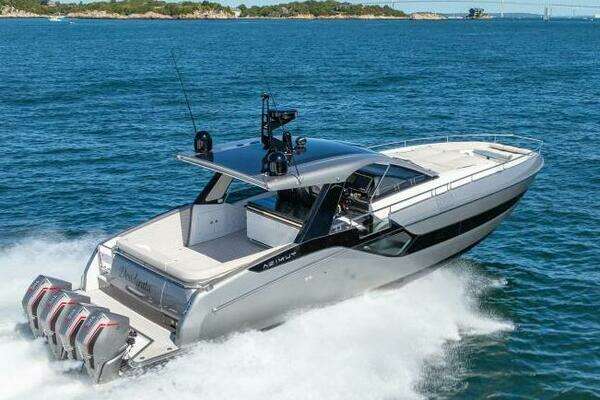 47-ft-Azimut-2023-47 Verve-DESIDERATA Newport Rhode Island United States  yacht for sale