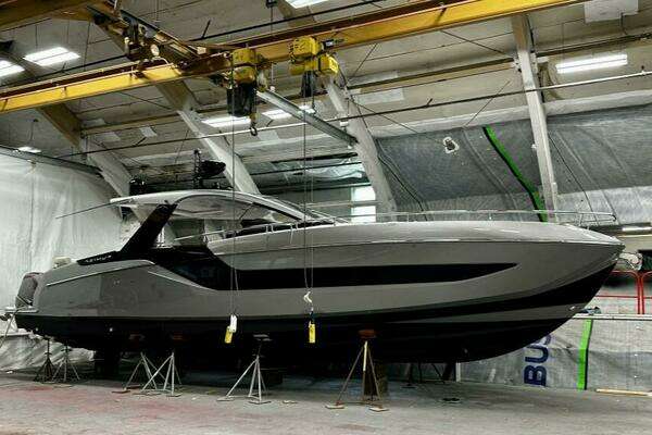 Azimut 47 Verve Yacht For Sale