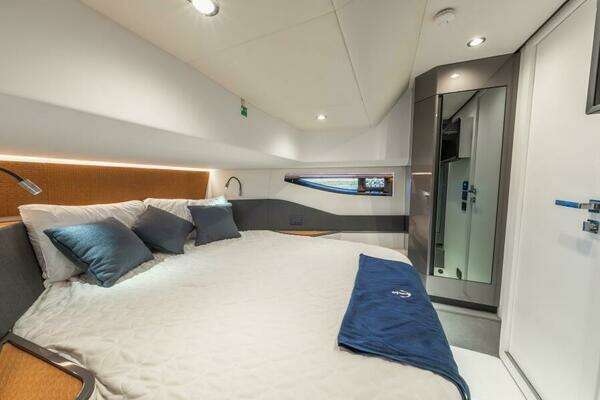 Azimut 47 Verve Yacht For Sale