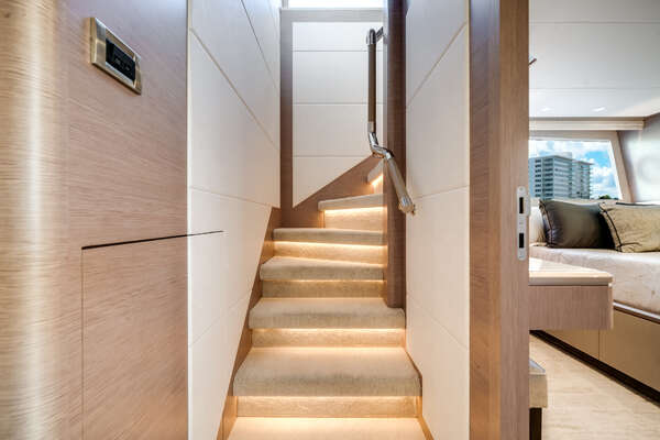 Ocean Alexander 32L Yacht For Sale