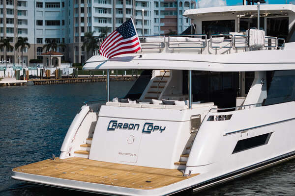 Ocean Alexander 32L Yacht For Sale