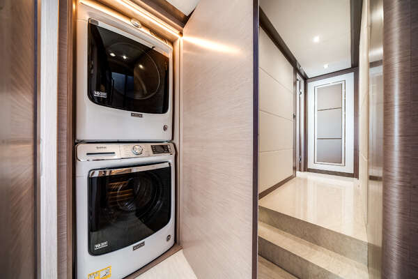 Ocean Alexander 32L Yacht For Sale