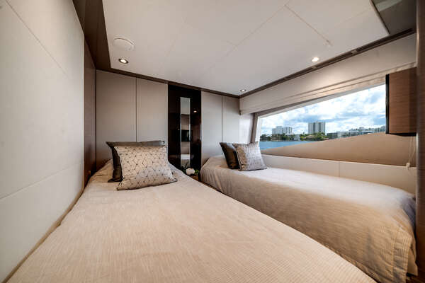 Ocean Alexander 32L Yacht For Sale