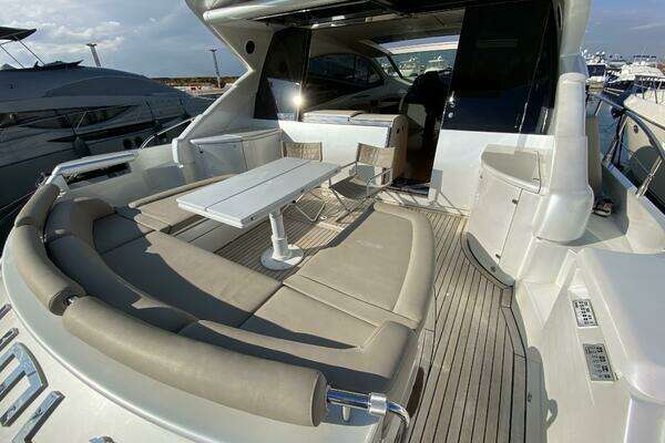 Pershing  Yacht For Sale