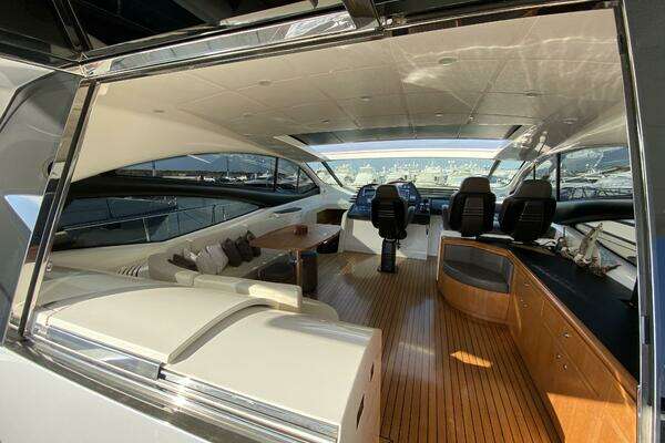 Pershing  Yacht For Sale