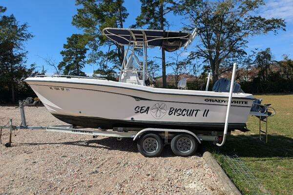 Photo of the 2002 Grady-White 209 Escape "Sea Biscuit II"