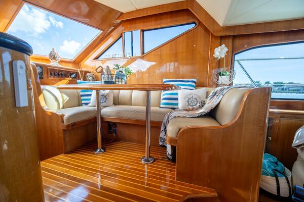 PORT FOLIO 52ft Ocean Alexander Yacht For Sale