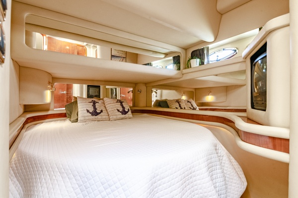 Why Knot 48ft Sea Ray Yacht For Sale