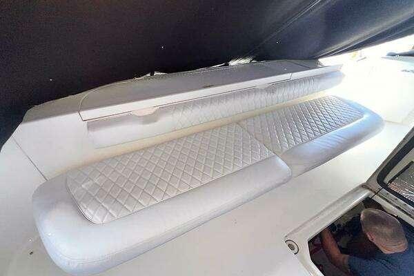 Sea Ray 480 Sedan Bridge Yacht For Sale